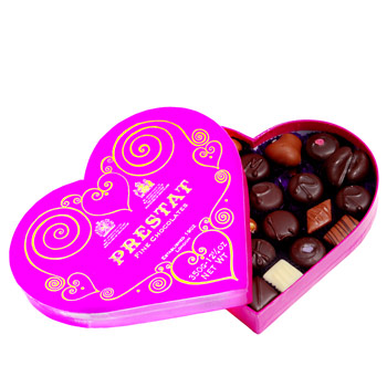 obrázek - 461_large_romantic_heart_chocolates_box.jpg
